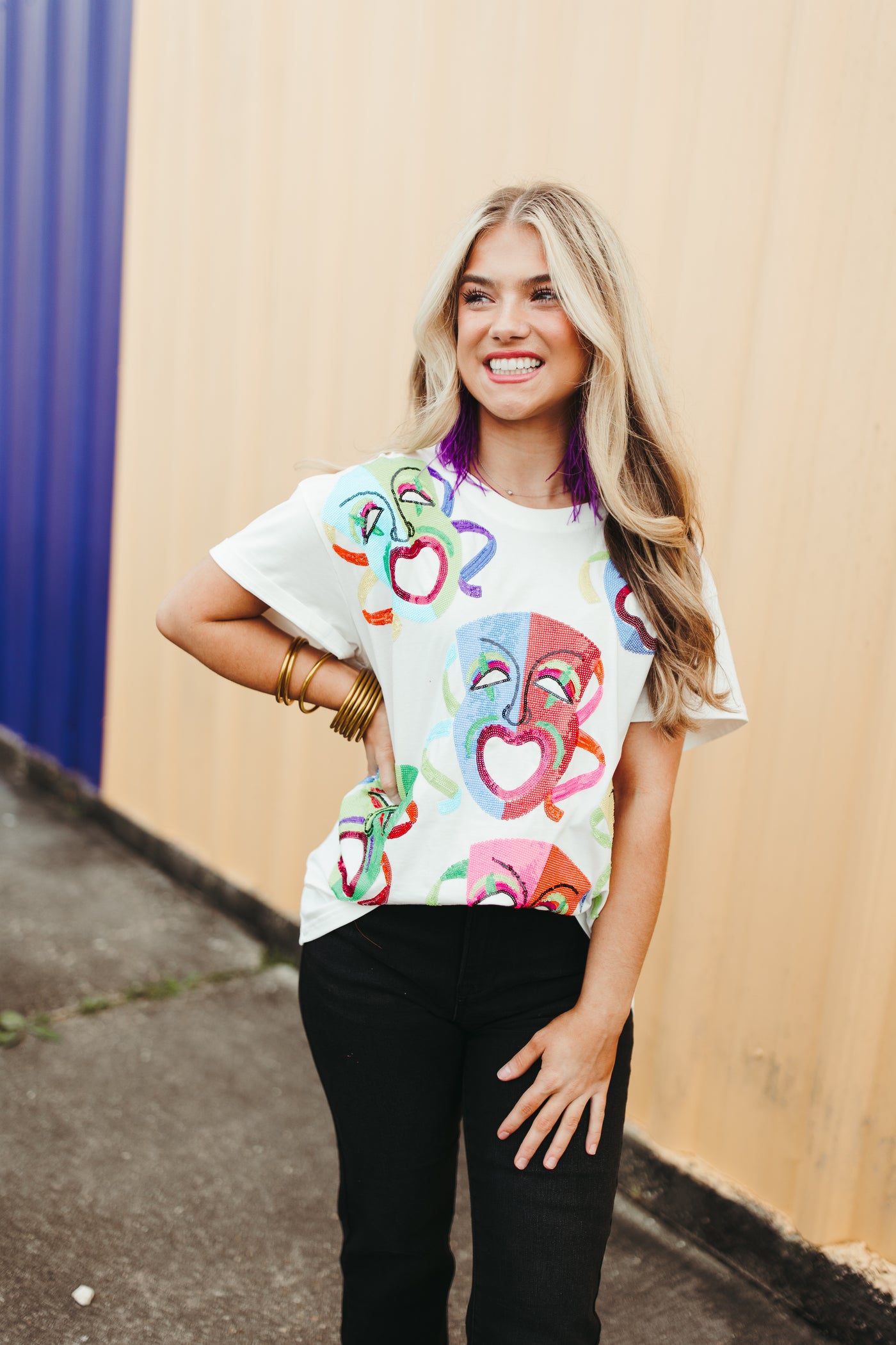 Queen Of Sparkles White Multi Mardi Gras Mask Tee