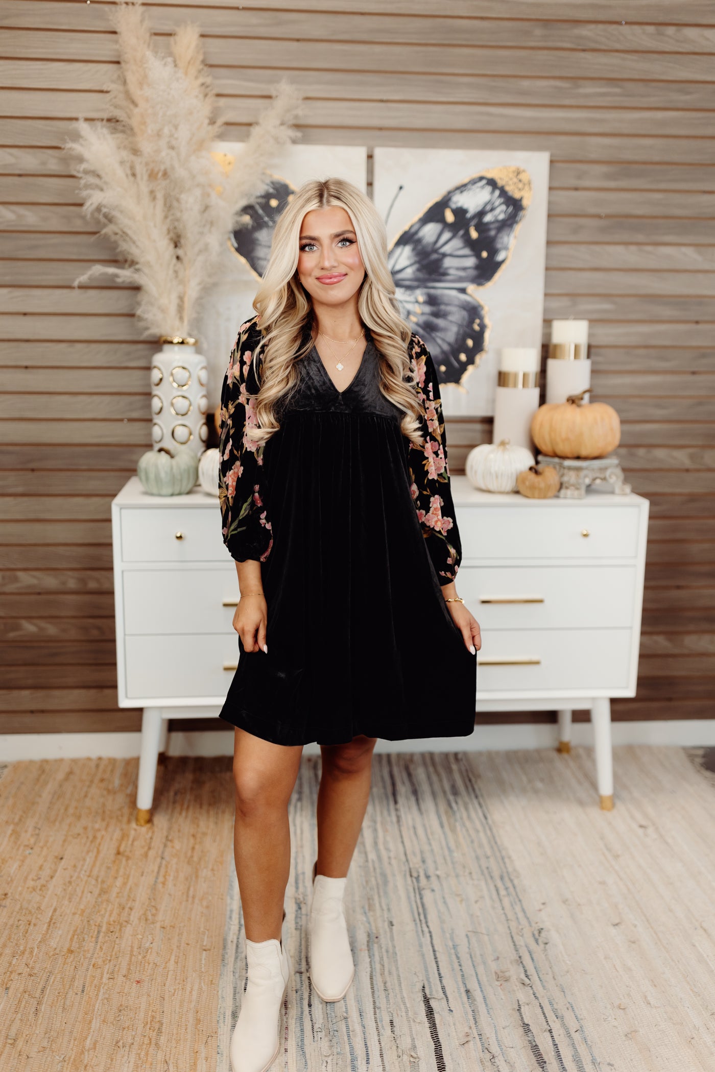 Black Floral Embroidered Puff Sleeve Velvet Dress