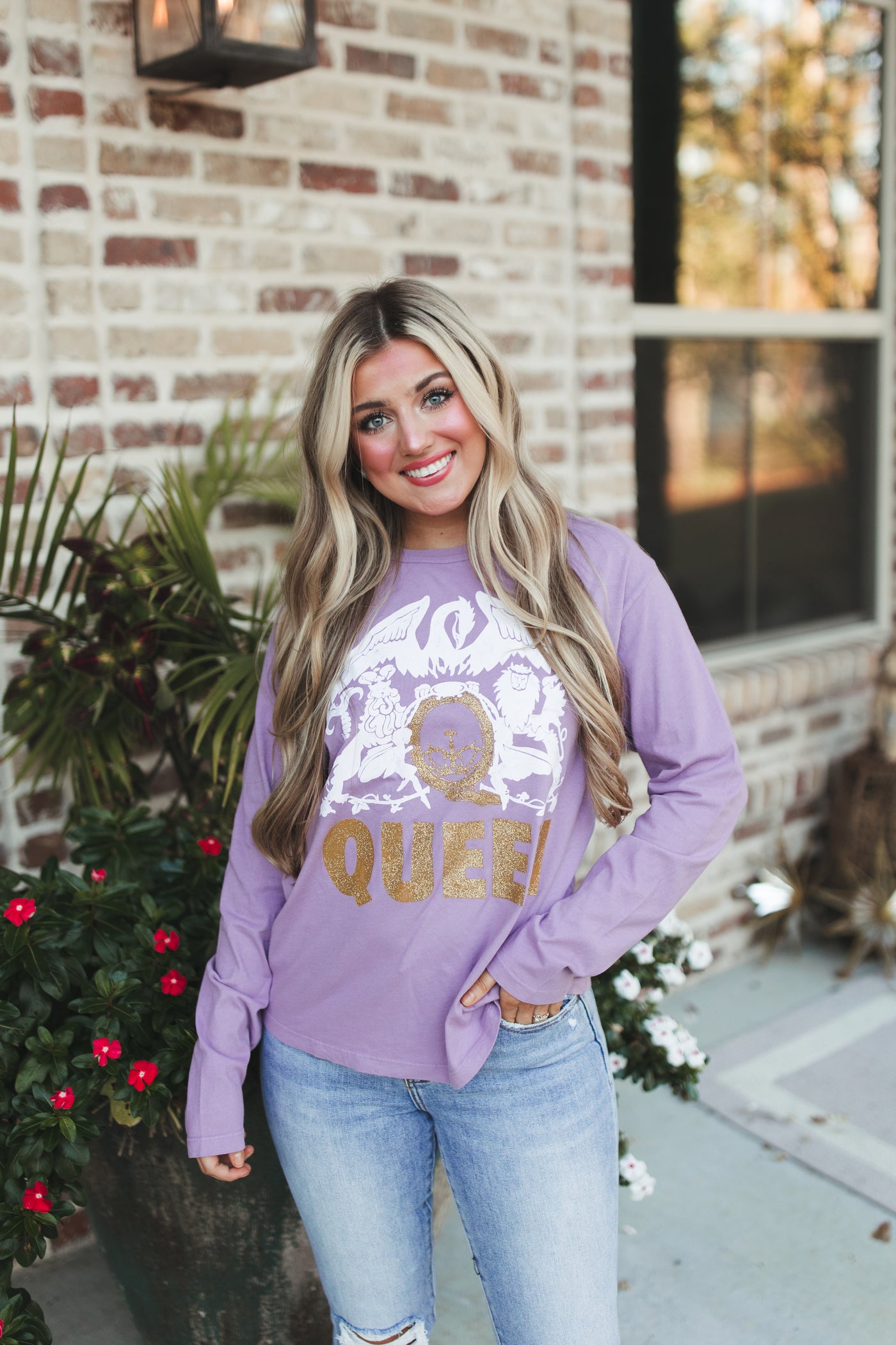 Daydreamer Queen Glitter Crest LS Crew