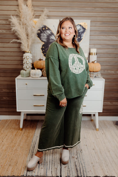 Hunter Green Washed Peace Embroidered Terry Pullover and Pant Set