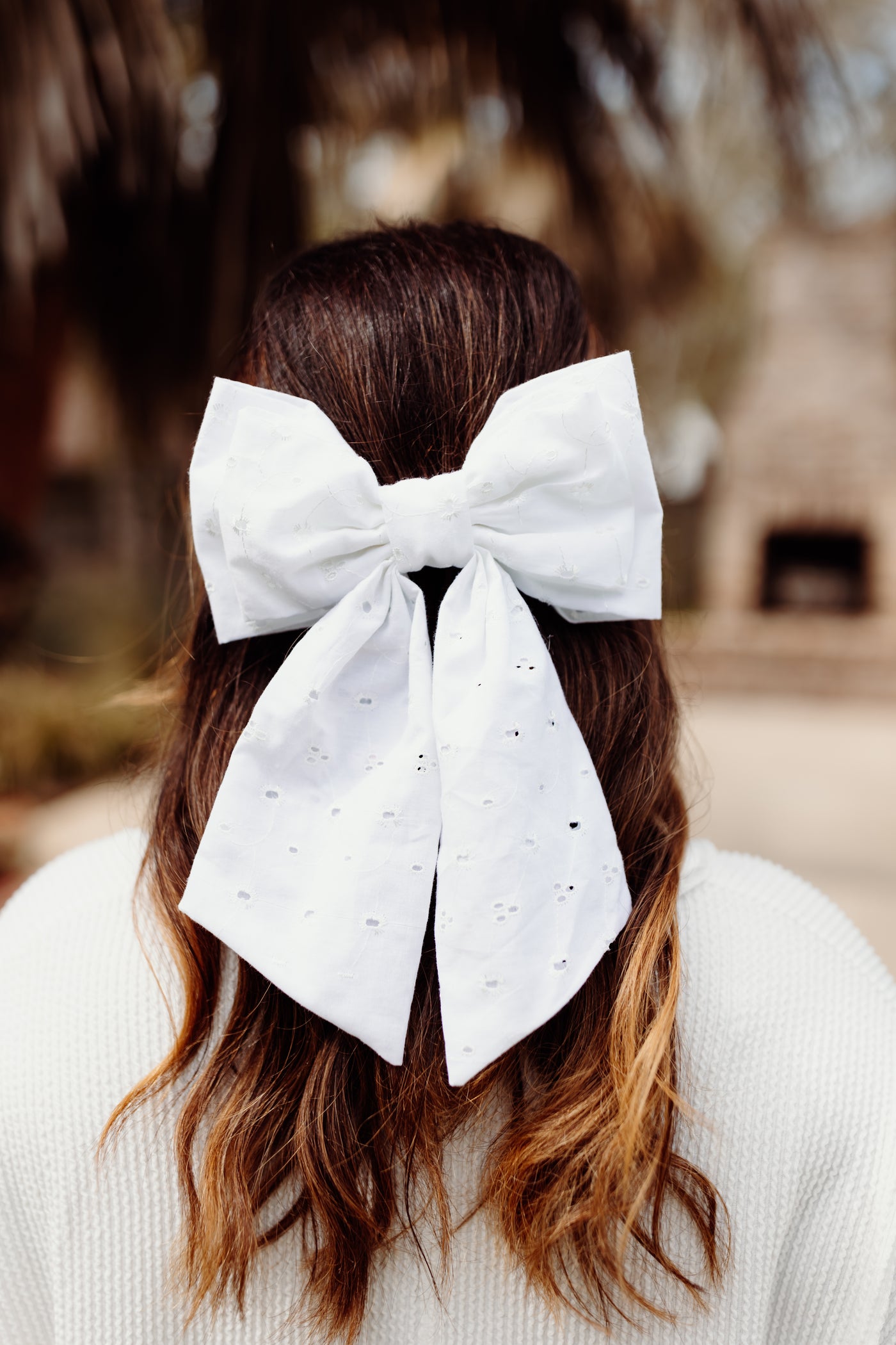 Bohemian Gemme White Eyelet Double Hair Bow