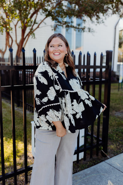 Black Floral Collared Scallop Trim Top