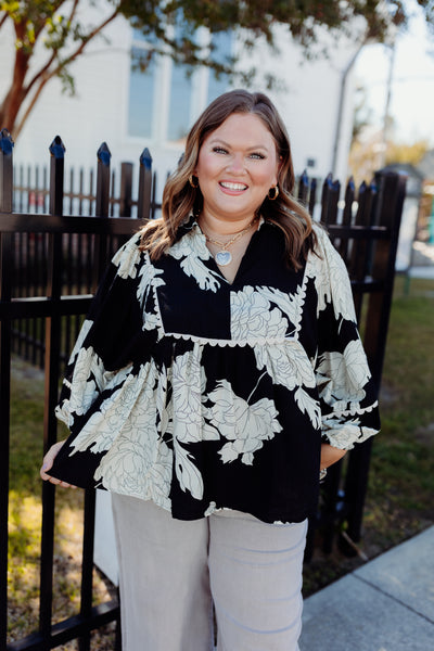 Black Floral Collared Scallop Trim Top