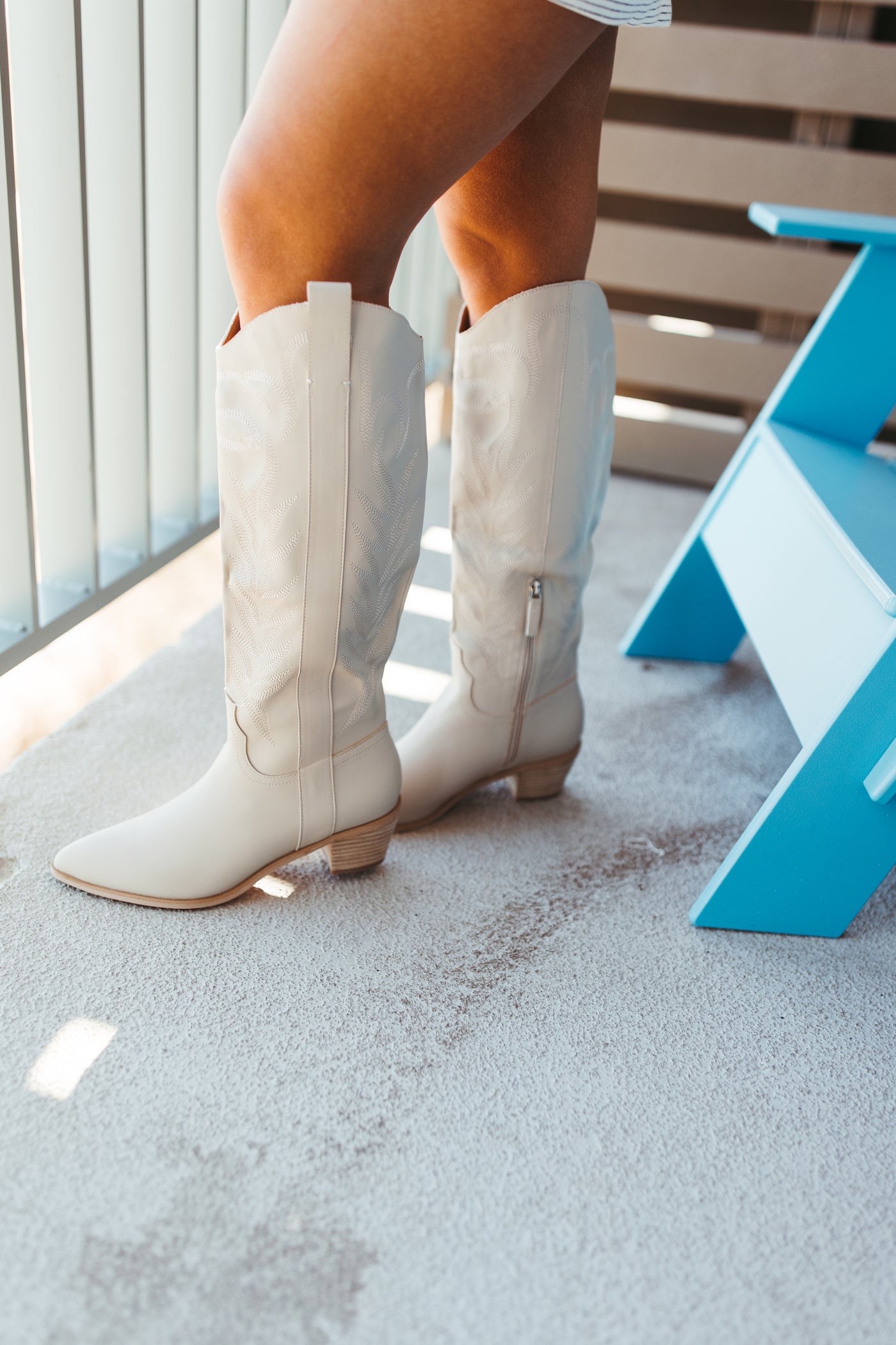 MiMi Inlay Beige Cowgirl Boot