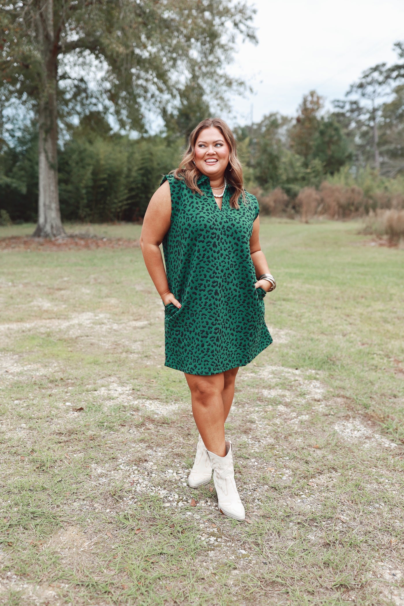 Forest V-Neck Sleeveless Leopard Dress