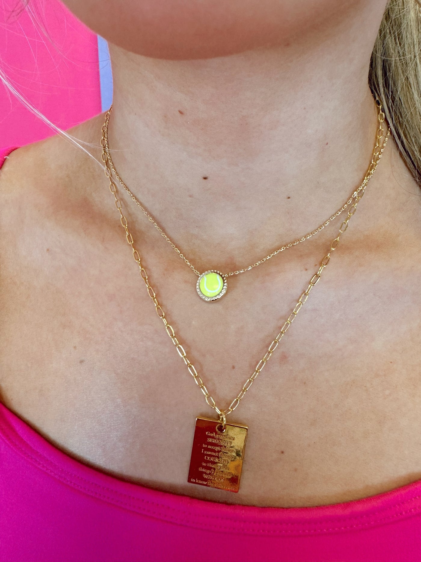 Kendra Scott Tennis Short Pendant Necklace in Chartreuse