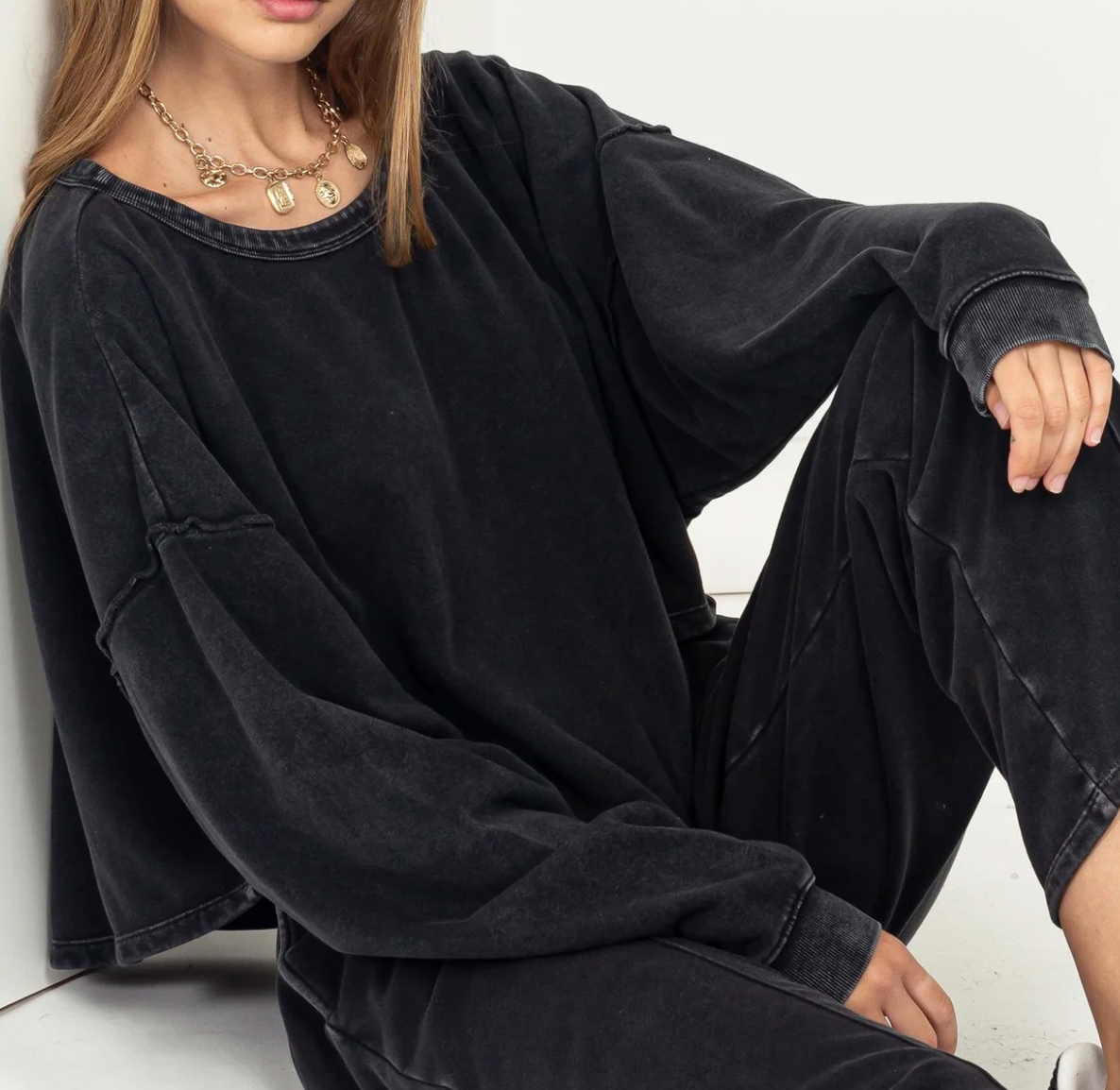 Oversized Cropped Reverse Seam Pullover