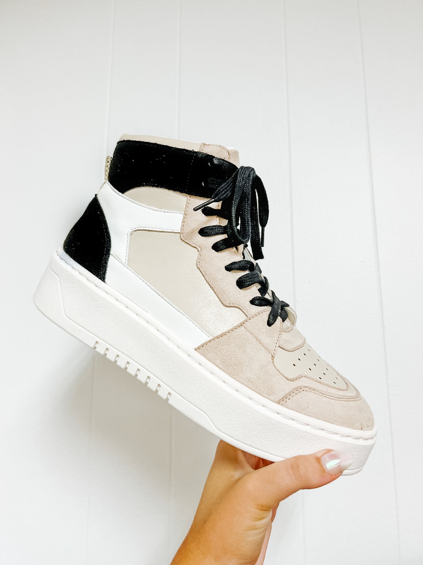 ShuShop Sinead High Top Sneakers in Black