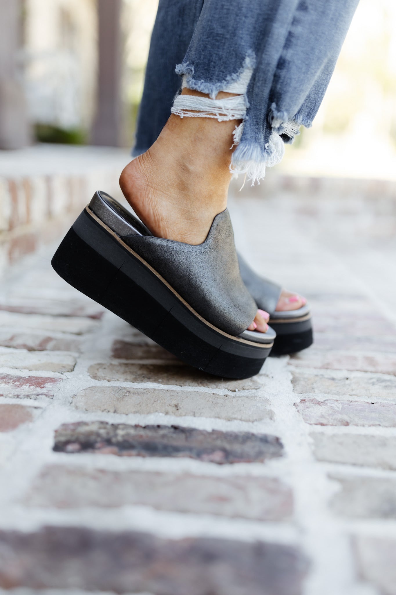 NakedFeet Flow Wedge in Pewter